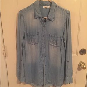 Lightweight Denim looking button up